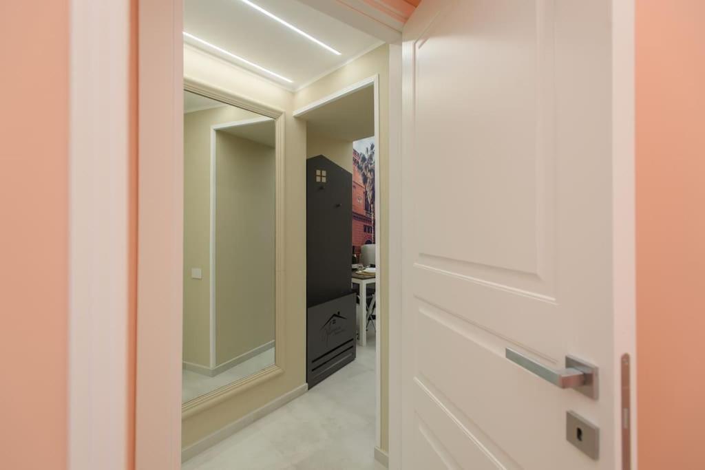 Alessia Holiday House 90Mq Salerno Centro 外观 照片